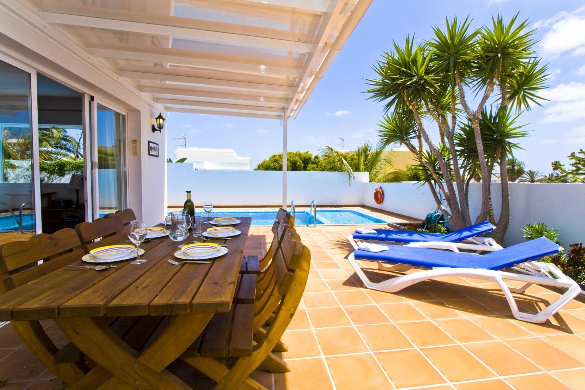 Lovely Los Mojones Villa Casa Jasmine Heated Pool Short Walk To Beach Puerto Del Carmen プエルト・デル・カルメン エクステリア 写真