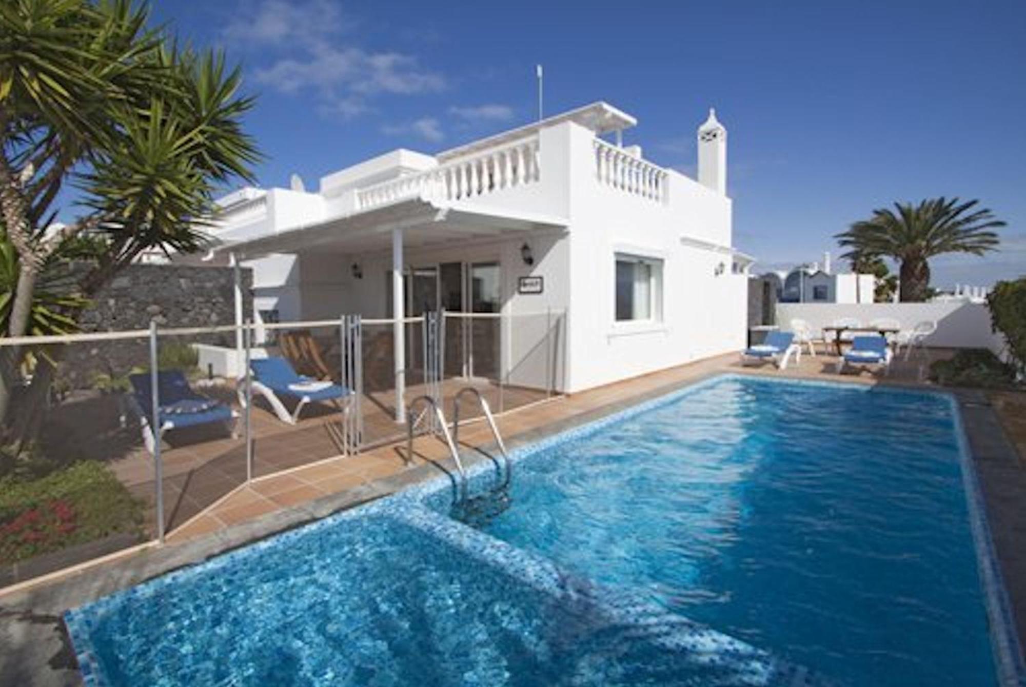 Lovely Los Mojones Villa Casa Jasmine Heated Pool Short Walk To Beach Puerto Del Carmen プエルト・デル・カルメン エクステリア 写真